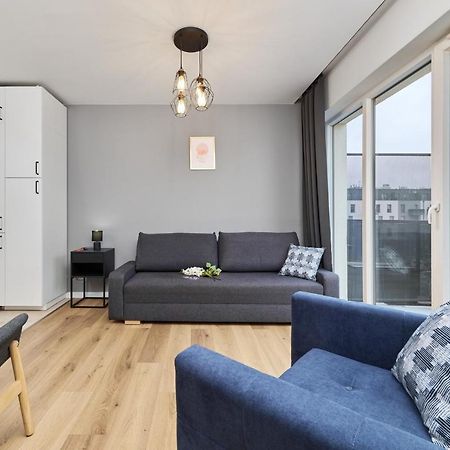 Jagodno Wroclaw Kajdasza Studio Z Bezplatnym Garazem By Noclegi Renters Exterior foto